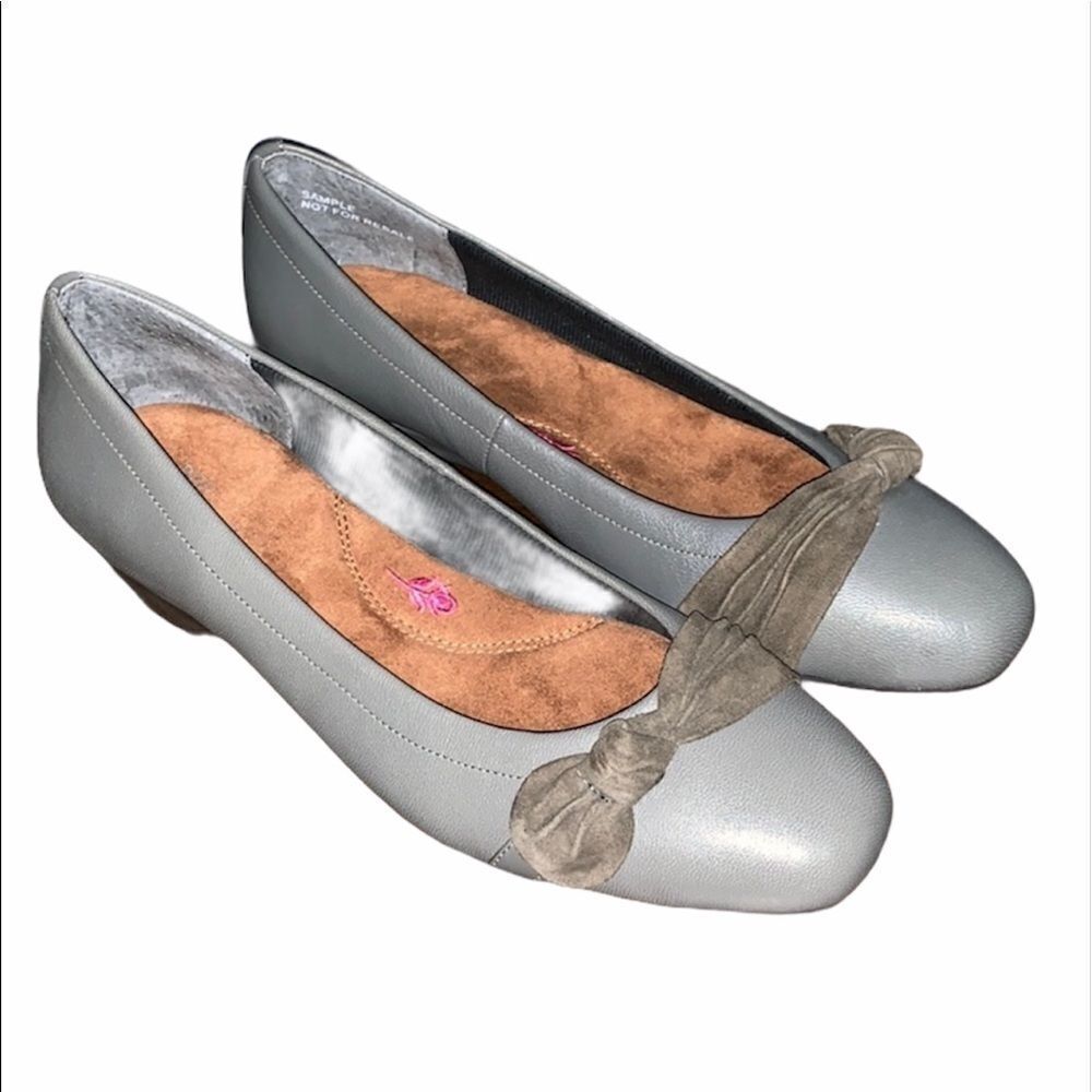 ROS Hommerson Gray Bow Knot Flats Size 6